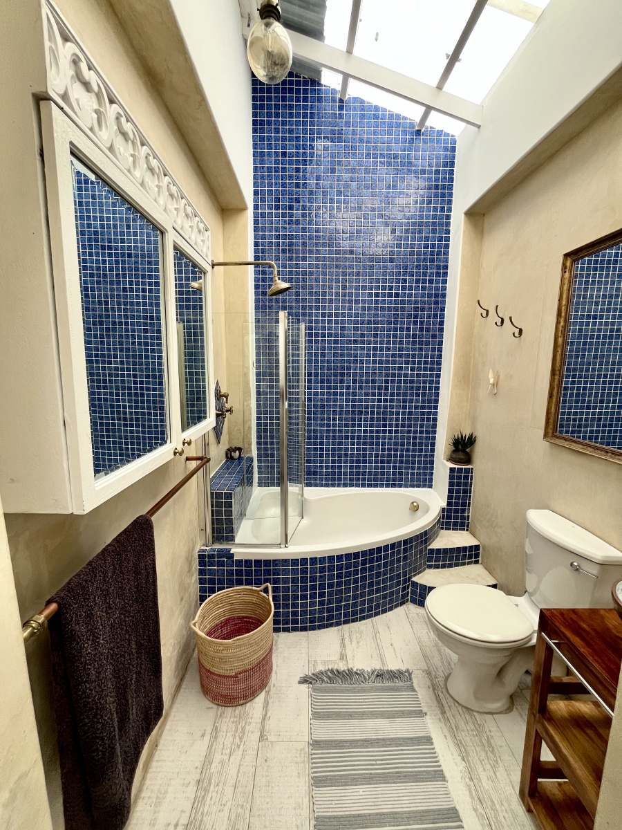 To Let 1 Bedroom Property for Rent in Sea Point Western Cape